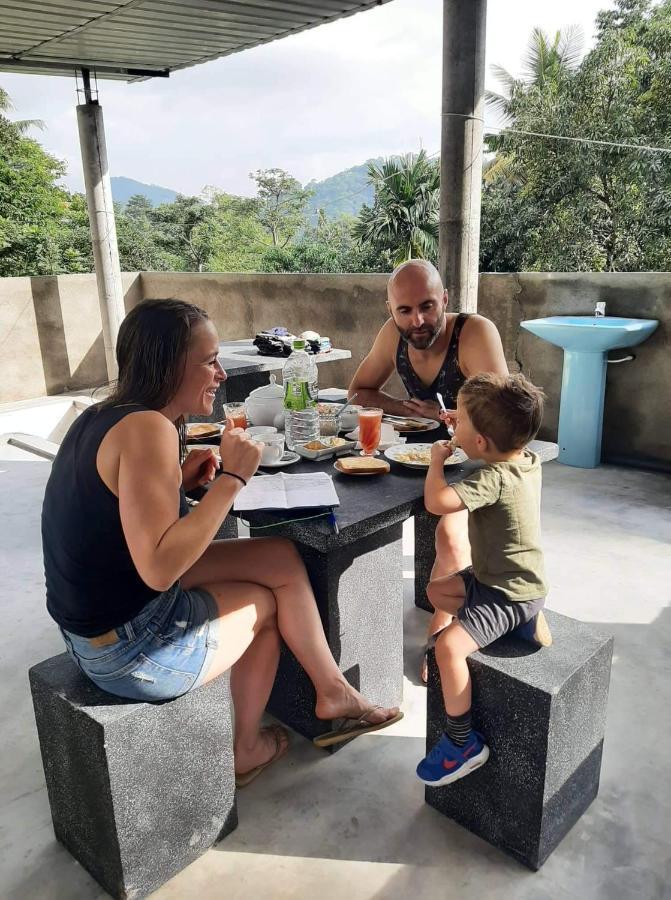 Sura Homestay Kandy Kültér fotó